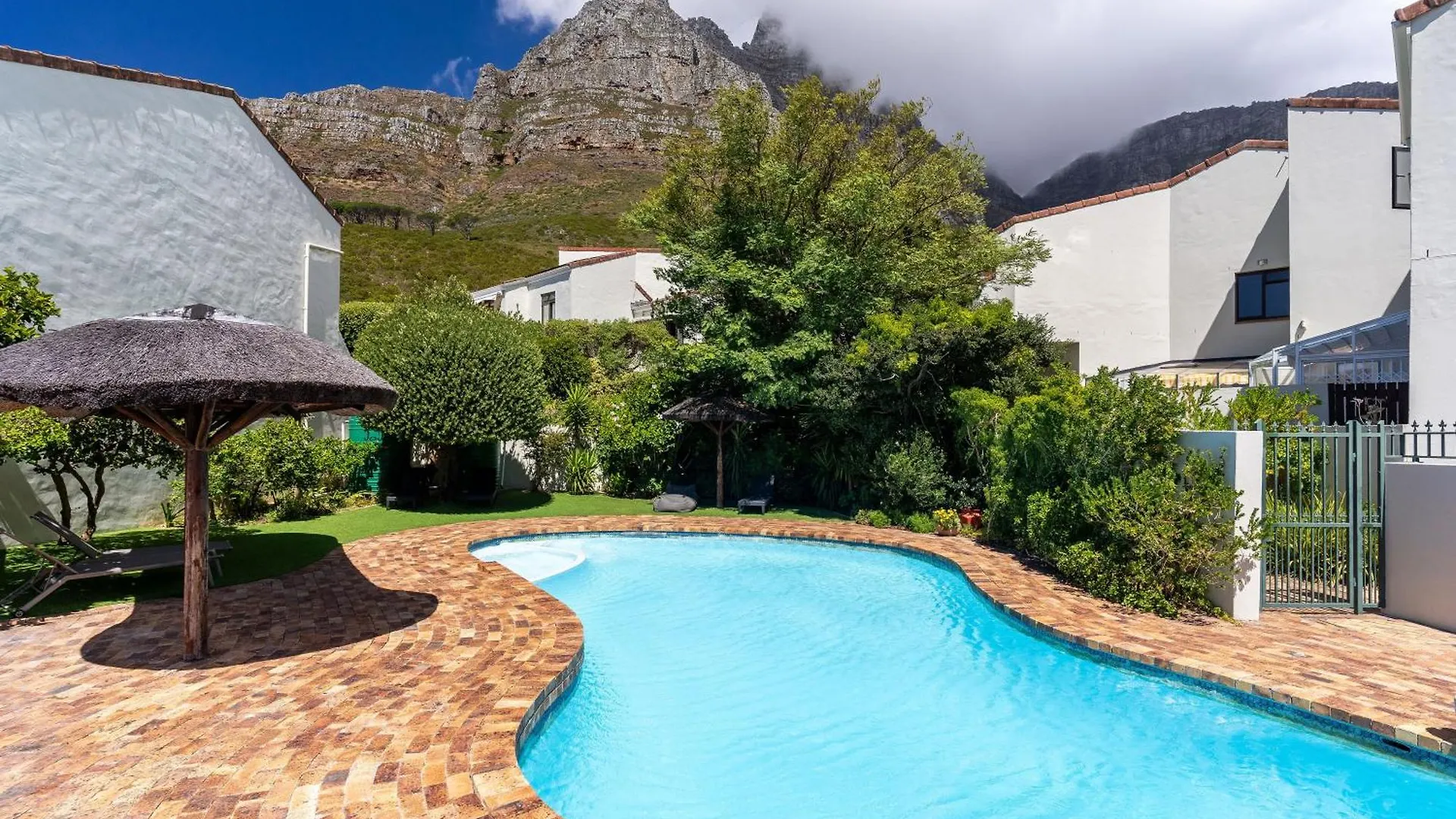 Camps Bay Nest - Townhouse With Ocean Views Villa Cape Town 0*,